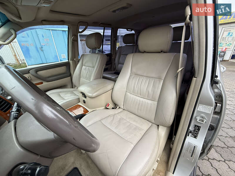 Внедорожник / Кроссовер Toyota Land Cruiser 2006 в Луцке фото 10 Внедорожник / Кроссовер Toyota Land Cruiser 2006 в Луцке