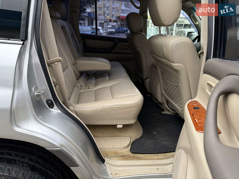 Внедорожник / Кроссовер Toyota Land Cruiser 2006 в Луцке фото 16 Внедорожник / Кроссовер Toyota Land Cruiser 2006 в Луцке