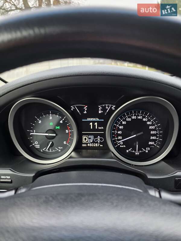 Внедорожник / Кроссовер Toyota Land Cruiser 2014 в Чорткове