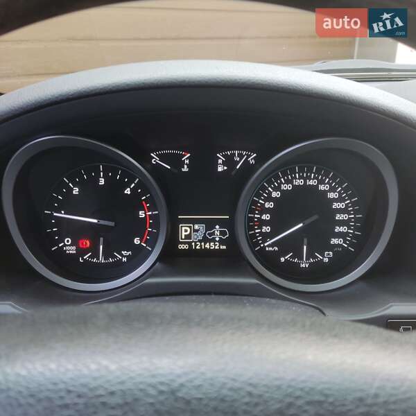 Toyota Land Cruiser 2014