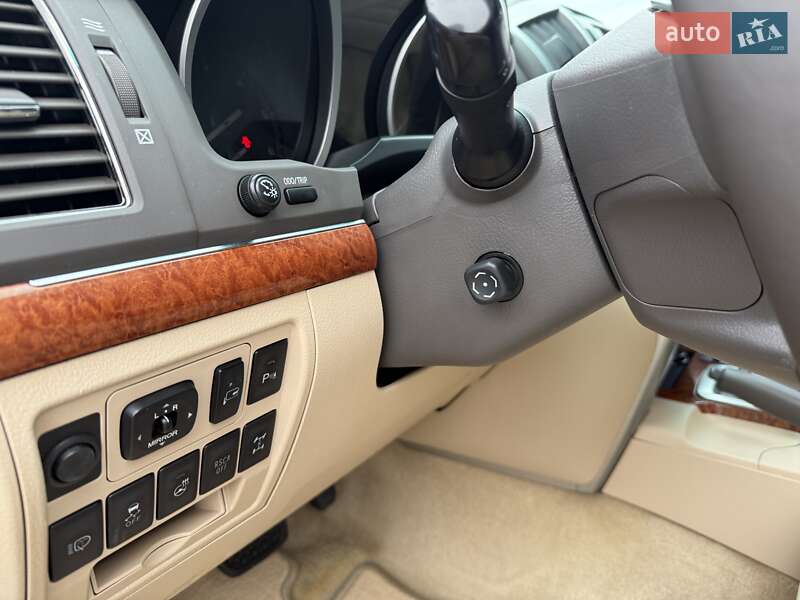 Позашляховик / Кросовер Toyota Land Cruiser 2013 в Києві