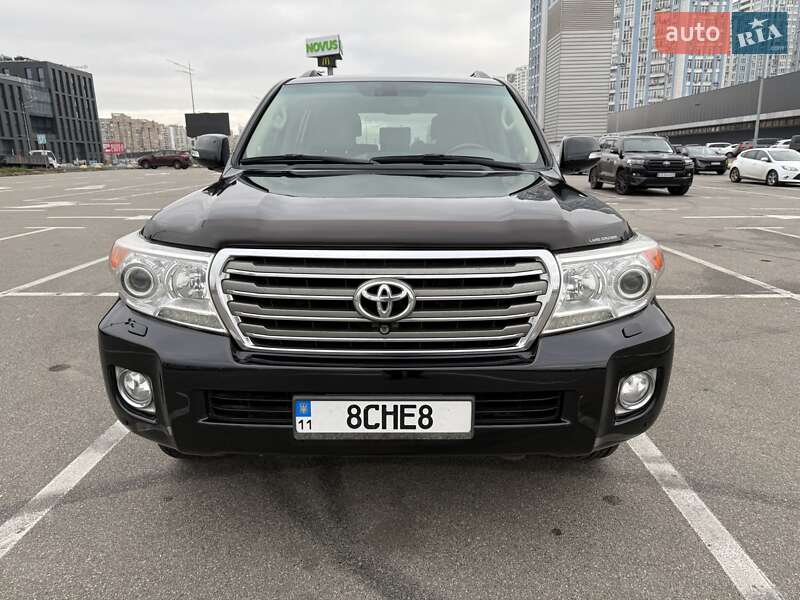 Позашляховик / Кросовер Toyota Land Cruiser 2013 в Києві