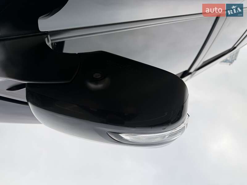 Позашляховик / Кросовер Toyota Land Cruiser 2013 в Києві