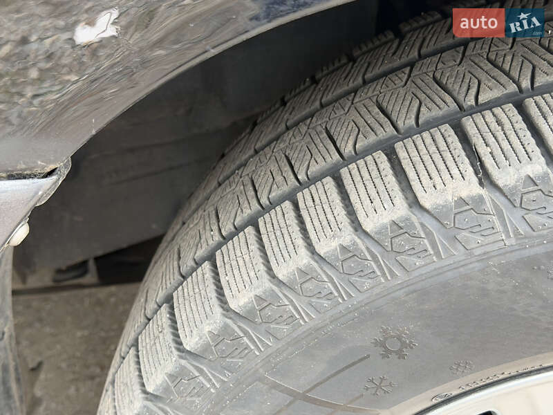 Внедорожник / Кроссовер Toyota Land Cruiser 2005 в Полтаве