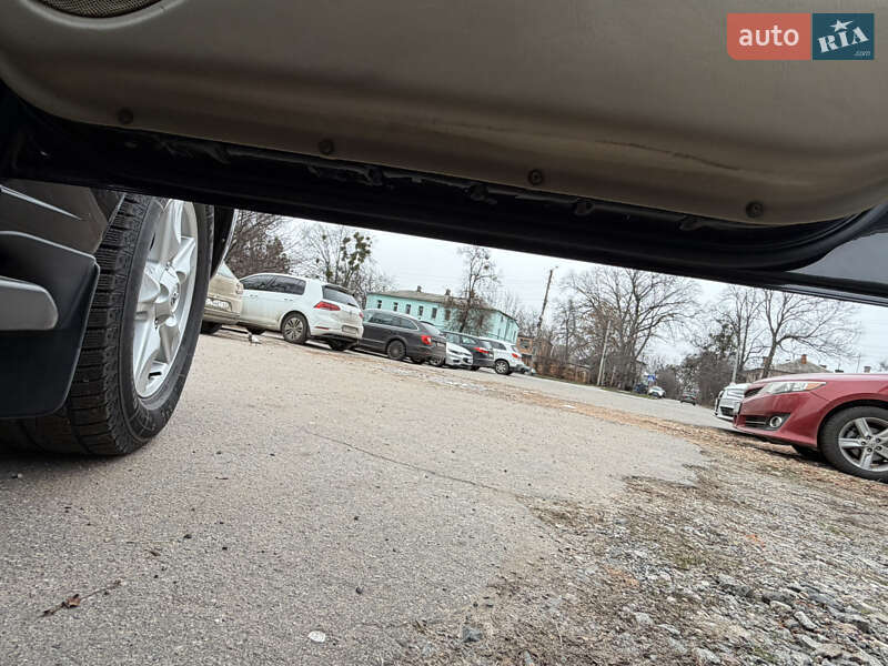 Внедорожник / Кроссовер Toyota Land Cruiser 2005 в Полтаве