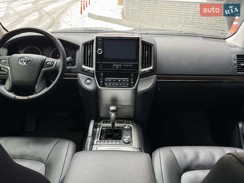 Позашляховик / Кросовер Toyota Land Cruiser 2020 в Києві фото 19 Позашляховик / Кросовер Toyota Land Cruiser 2020 в Києві