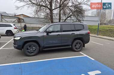 Внедорожник / Кроссовер Toyota Land Cruiser 2023 в Киеве