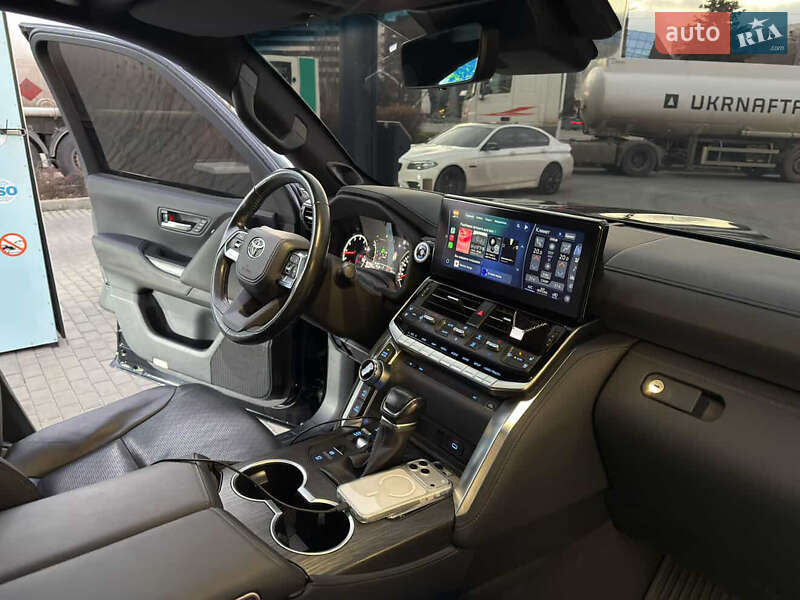 Позашляховик / Кросовер Toyota Land Cruiser 2021 в Дніпрі фото 5 Позашляховик / Кросовер Toyota Land Cruiser 2021 в Дніпрі