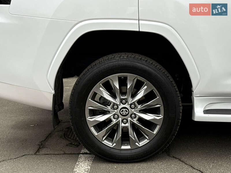 Позашляховик / Кросовер Toyota Land Cruiser 2021 в Києві фото 34 Позашляховик / Кросовер Toyota Land Cruiser 2021 в Києві