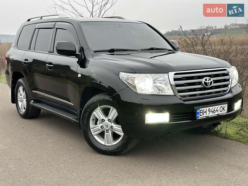 Позашляховик / Кросовер Toyota Land Cruiser 2011 в Одесі