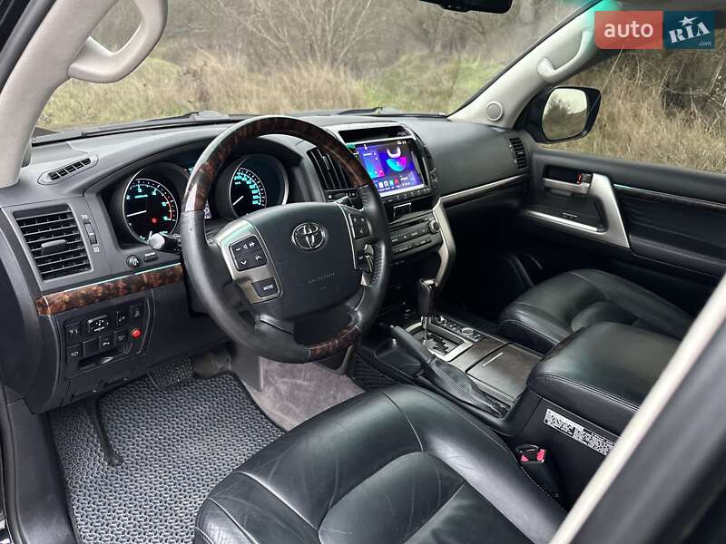 Позашляховик / Кросовер Toyota Land Cruiser 2011 в Одесі