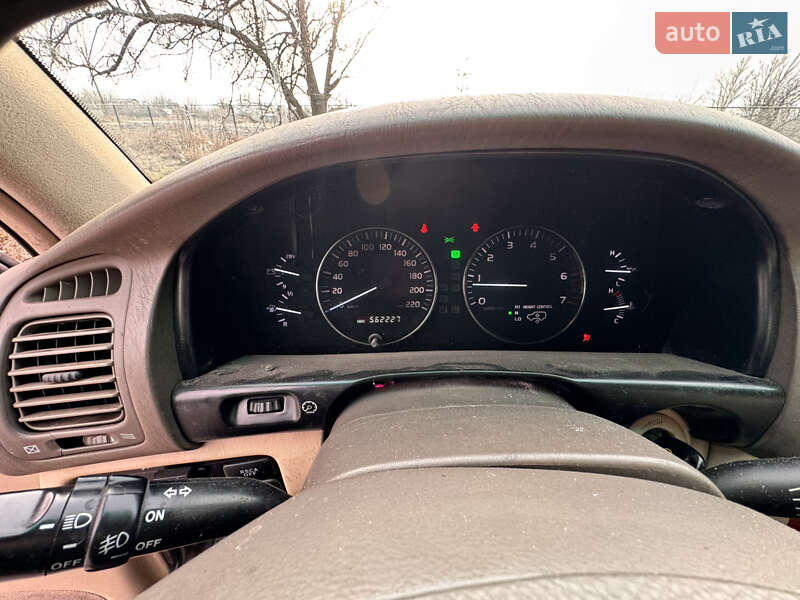 Внедорожник / Кроссовер Toyota Land Cruiser 2004 в Киеве