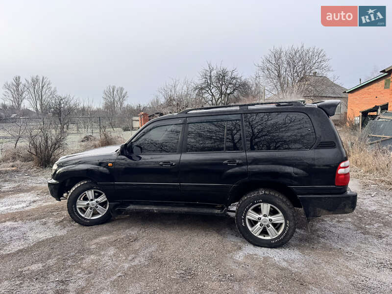 Внедорожник / Кроссовер Toyota Land Cruiser 2004 в Киеве