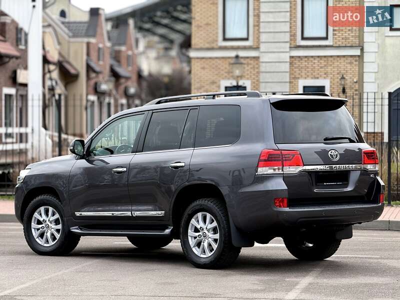 Внедорожник / Кроссовер Toyota Land Cruiser 2020 в Киеве