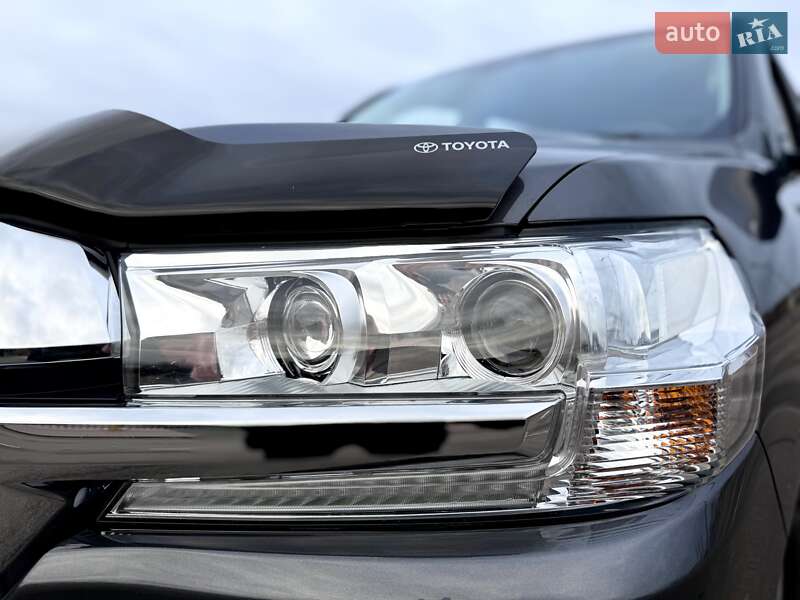 Внедорожник / Кроссовер Toyota Land Cruiser 2020 в Киеве
