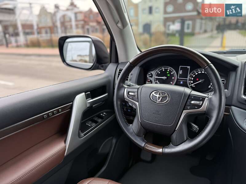 Внедорожник / Кроссовер Toyota Land Cruiser 2020 в Киеве