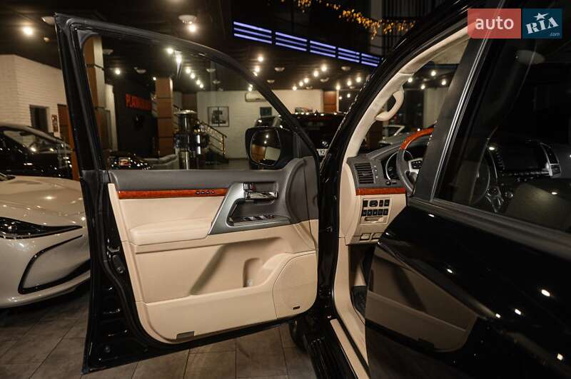 Позашляховик / Кросовер Toyota Land Cruiser 2012 в Одесі фото 38 Позашляховик / Кросовер Toyota Land Cruiser 2012 в Одесі