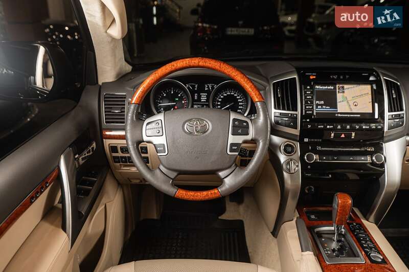 Позашляховик / Кросовер Toyota Land Cruiser 2012 в Одесі фото 53 Позашляховик / Кросовер Toyota Land Cruiser 2012 в Одесі