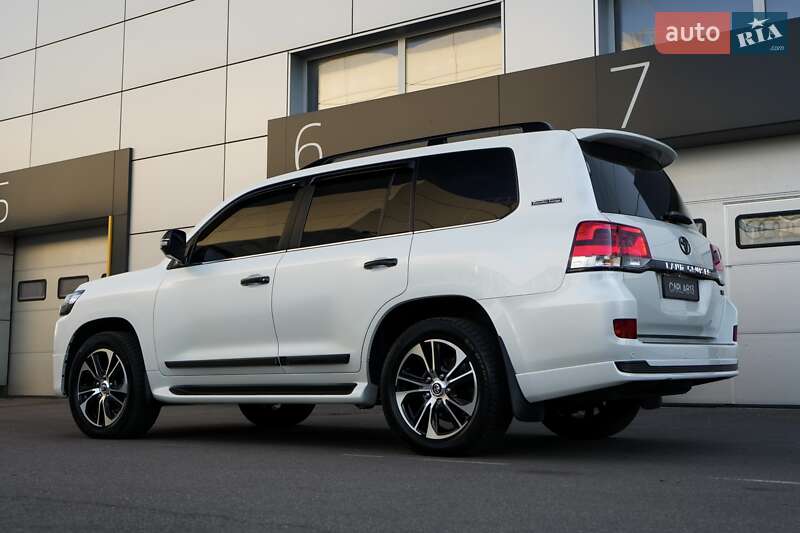 Внедорожник / Кроссовер Toyota Land Cruiser 2020 в Киеве фото 4 Внедорожник / Кроссовер Toyota Land Cruiser 2020 в Киеве