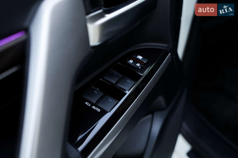 Внедорожник / Кроссовер Toyota Land Cruiser 2020 в Киеве фото 23 Внедорожник / Кроссовер Toyota Land Cruiser 2020 в Киеве