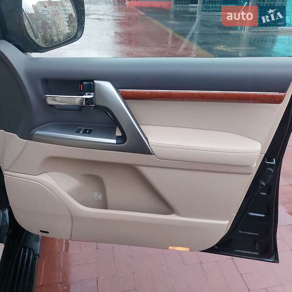 Позашляховик / Кросовер Toyota Land Cruiser 2012 в Рівному фото 19 Позашляховик / Кросовер Toyota Land Cruiser 2012 в Рівному