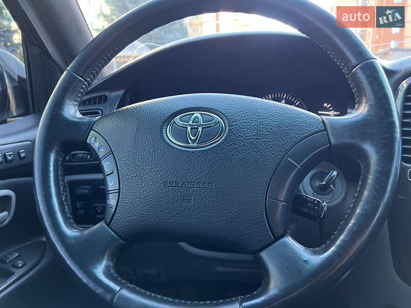 Позашляховик / Кросовер Toyota Land Cruiser 2004 в Дніпрі фото 9 Позашляховик / Кросовер Toyota Land Cruiser 2004 в Дніпрі