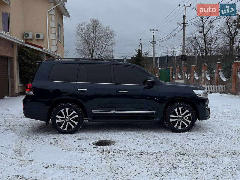Внедорожник / Кроссовер Toyota Land Cruiser 2016 в Киеве