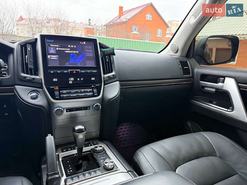 Внедорожник / Кроссовер Toyota Land Cruiser 2016 в Киеве