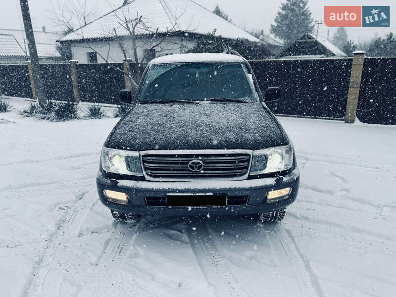 Внедорожник / Кроссовер Toyota Land Cruiser 2006 в Днепре
