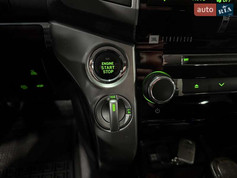 Внедорожник / Кроссовер Toyota Land Cruiser 2013 в Киеве