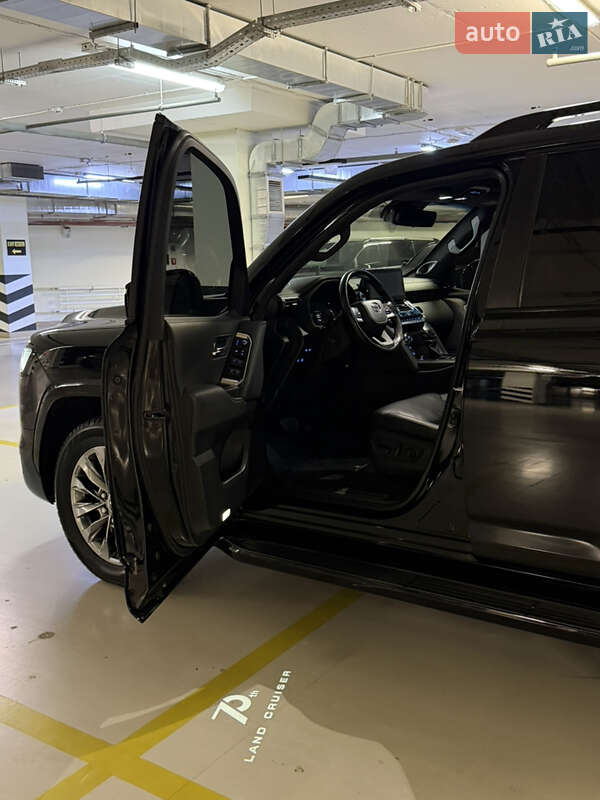 Внедорожник / Кроссовер Toyota Land Cruiser 2021 в Киеве фото 13 Внедорожник / Кроссовер Toyota Land Cruiser 2021 в Киеве