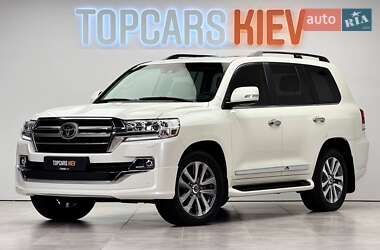Внедорожник / Кроссовер Toyota Land Cruiser 2019 в Киеве