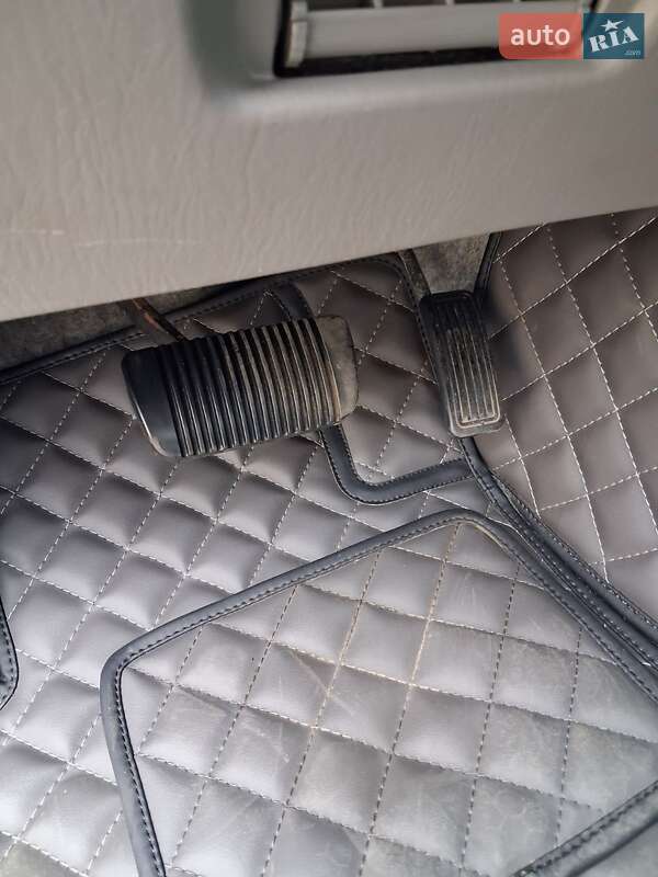 Позашляховик / Кросовер Toyota Land Cruiser 2006 в Одесі фото 21 Позашляховик / Кросовер Toyota Land Cruiser 2006 в Одесі