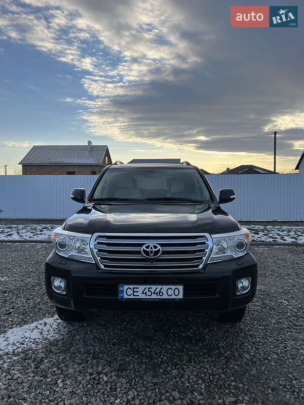 Внедорожник / Кроссовер Toyota Land Cruiser 2012 в Черновцах