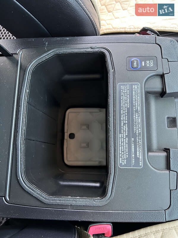 Внедорожник / Кроссовер Toyota Land Cruiser 2012 в Черновцах