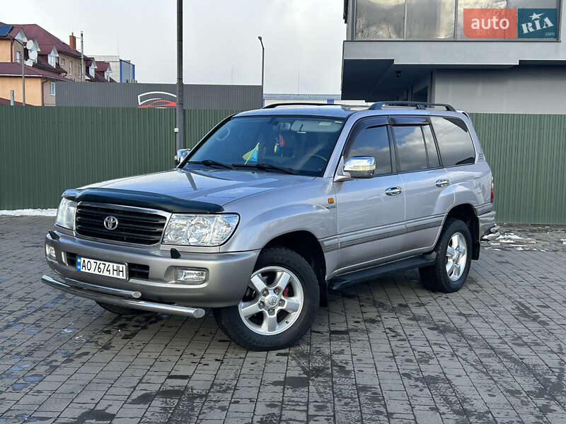 Внедорожник / Кроссовер Toyota Land Cruiser 2003 в Мукачево