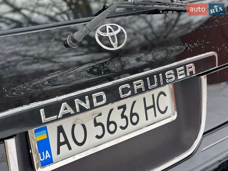 Внедорожник / Кроссовер Toyota Land Cruiser 2002 в Ужгороде