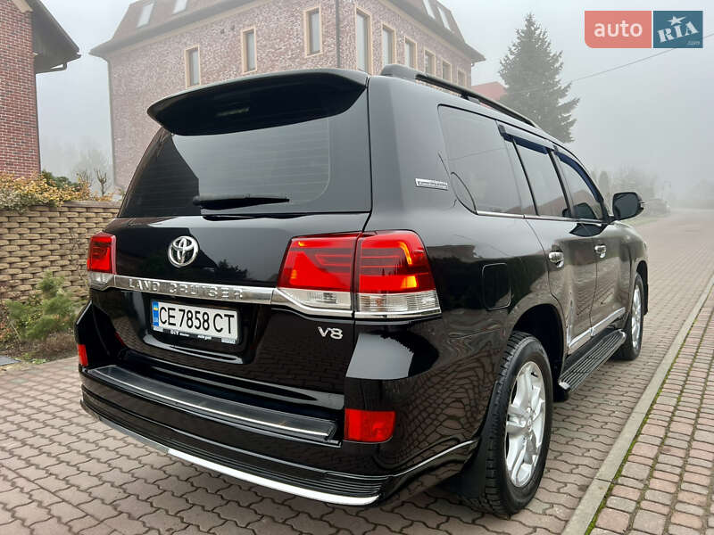 Внедорожник / Кроссовер Toyota Land Cruiser 2007 в Черновцах