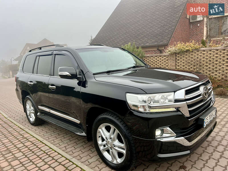 Внедорожник / Кроссовер Toyota Land Cruiser 2007 в Черновцах