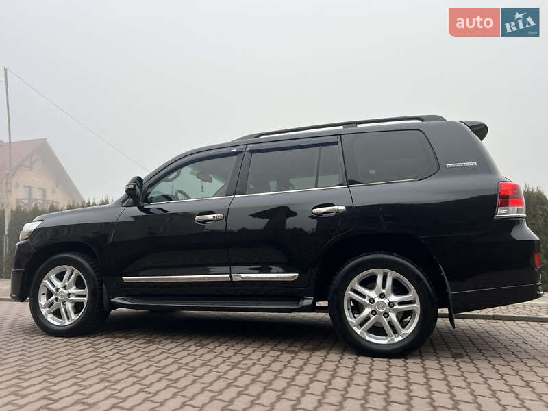 Внедорожник / Кроссовер Toyota Land Cruiser 2007 в Черновцах