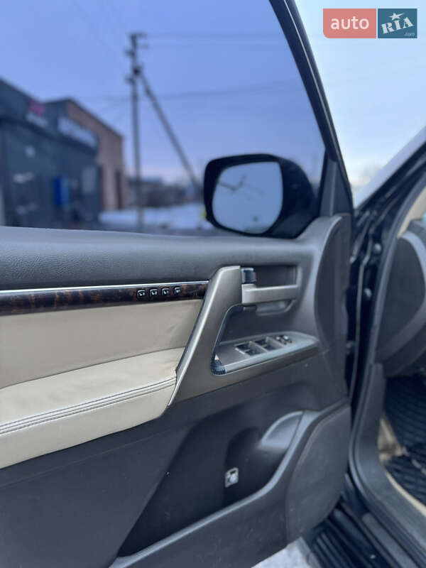 Позашляховик / Кросовер Toyota Land Cruiser 2008 в Києві