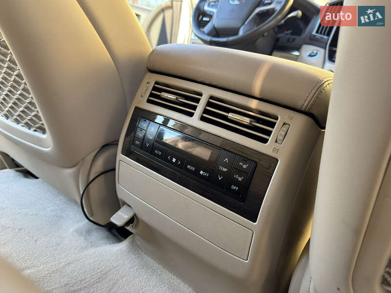 Внедорожник / Кроссовер Toyota Land Cruiser 2019 в Виннице