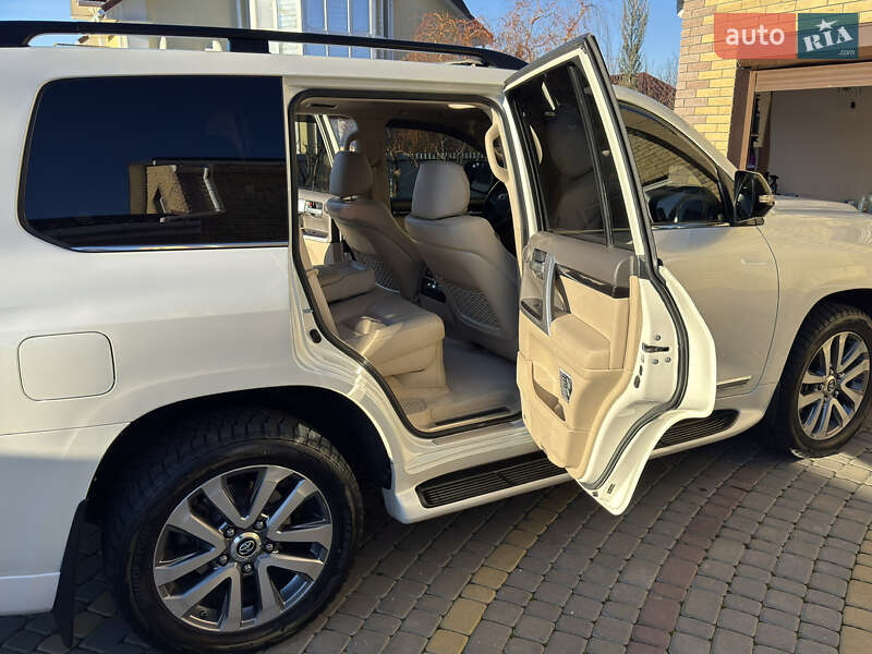 Внедорожник / Кроссовер Toyota Land Cruiser 2019 в Виннице