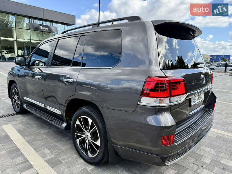 Внедорожник / Кроссовер Toyota Land Cruiser 2020 в Днепре