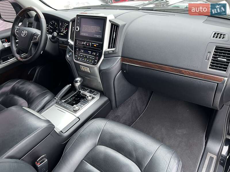 Позашляховик / Кросовер Toyota Land Cruiser 2016 в Києві фото 29 Позашляховик / Кросовер Toyota Land Cruiser 2016 в Києві