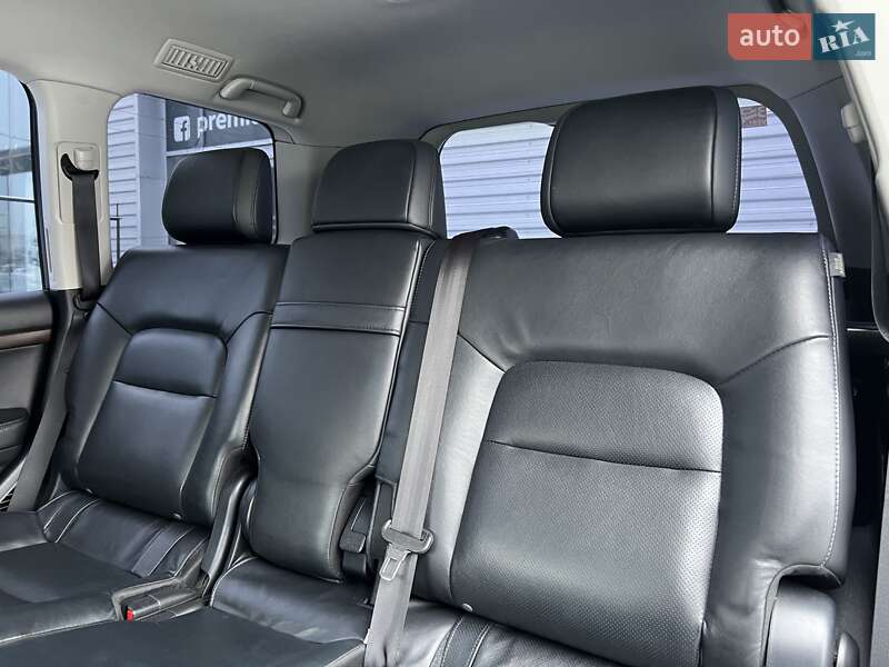 Позашляховик / Кросовер Toyota Land Cruiser 2016 в Києві фото 23 Позашляховик / Кросовер Toyota Land Cruiser 2016 в Києві
