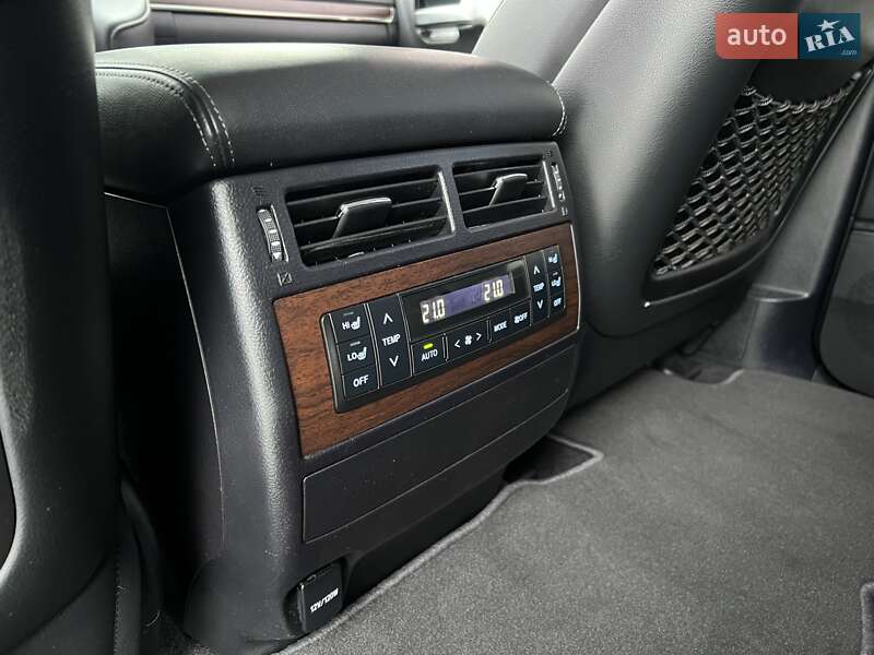 Позашляховик / Кросовер Toyota Land Cruiser 2016 в Києві фото 22 Позашляховик / Кросовер Toyota Land Cruiser 2016 в Києві