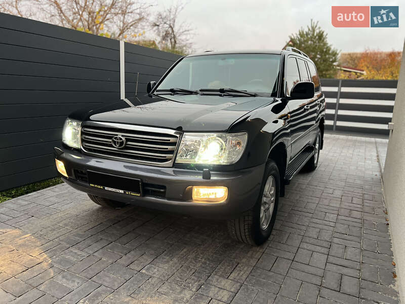 Внедорожник / Кроссовер Toyota Land Cruiser 2006 в Днепре