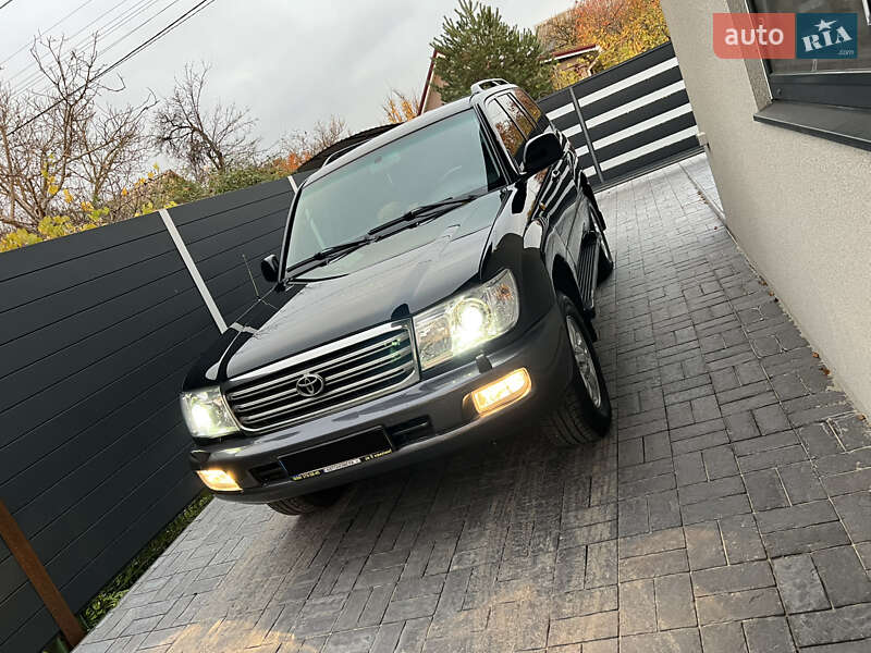 Внедорожник / Кроссовер Toyota Land Cruiser 2006 в Днепре