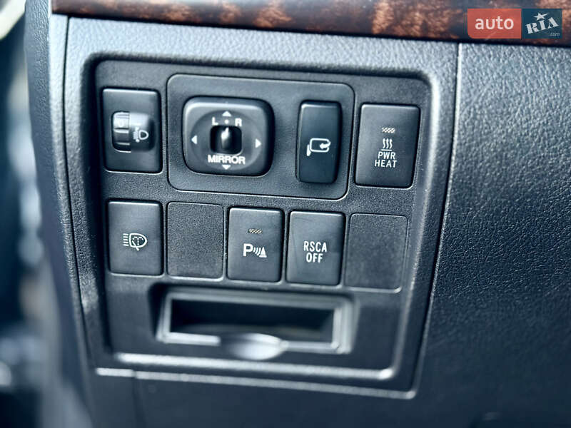 Позашляховик / Кросовер Toyota Land Cruiser 2010 в Києві фото 17 Позашляховик / Кросовер Toyota Land Cruiser 2010 в Києві